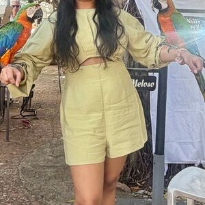 High-Waist Tailored Shorts in Light Olive